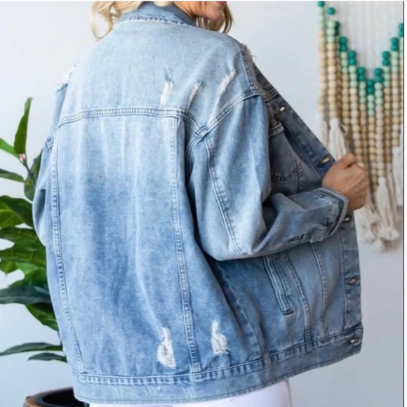 Oversized Jean Jacket - Picture 2 of 6